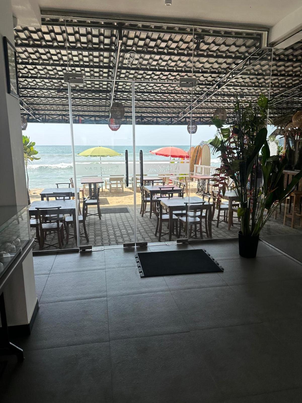 Kings Bay Beach Resort Galle Exterior foto
