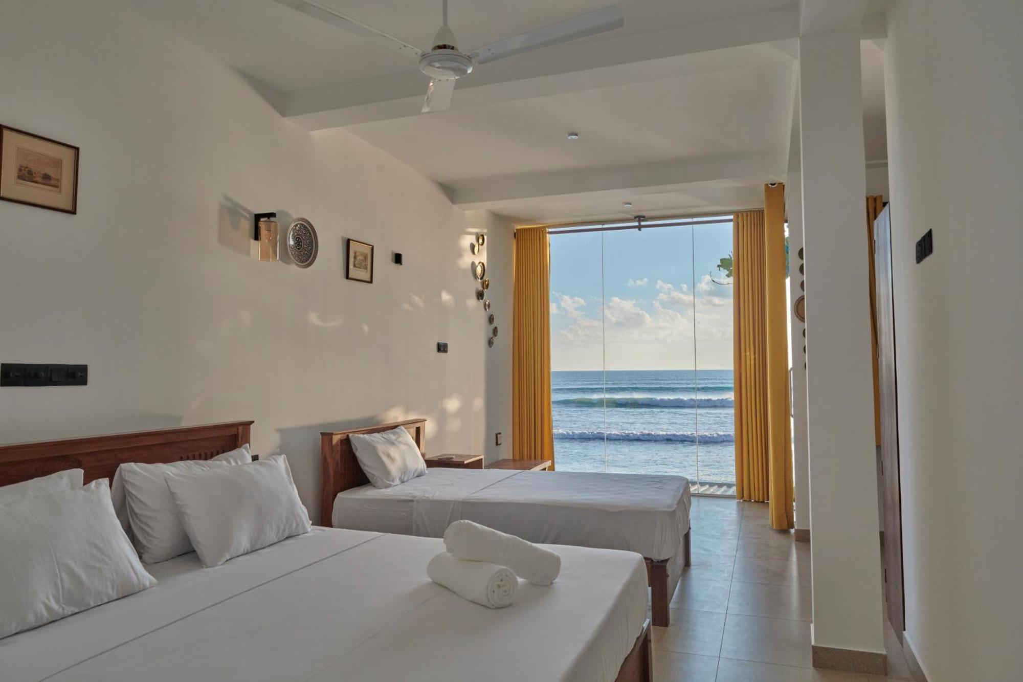 Kings Bay Beach Resort Galle Exterior foto