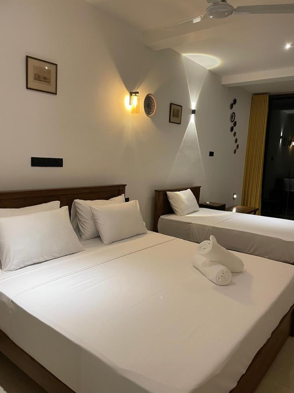 Kings Bay Beach Resort Galle Exterior foto