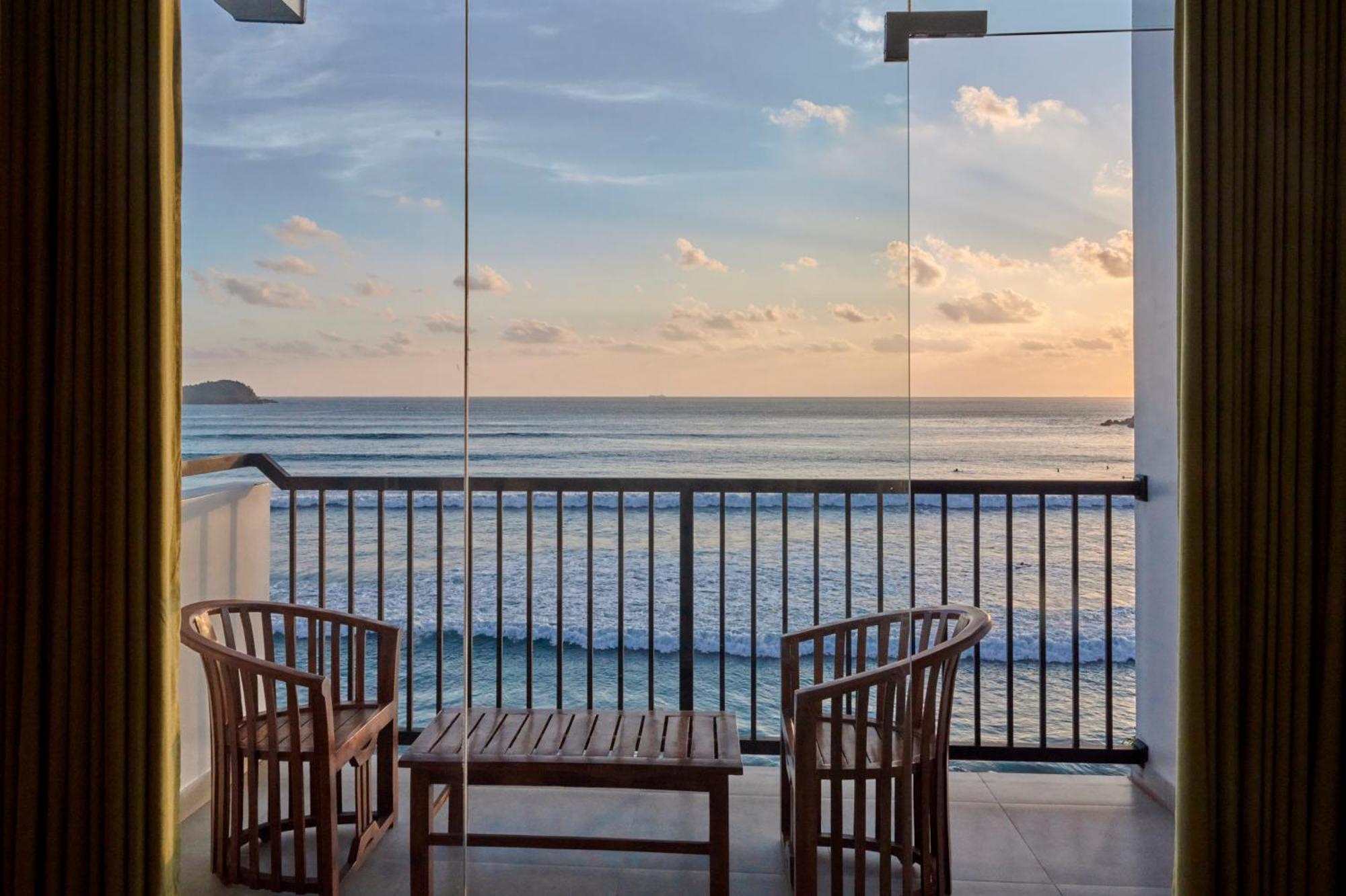 Kings Bay Beach Resort Galle Exterior foto